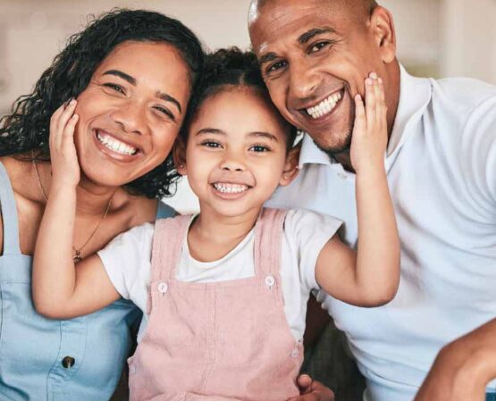 Girl With Parents 800x800